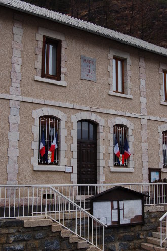 La mairie de Château-Ville-Vieille