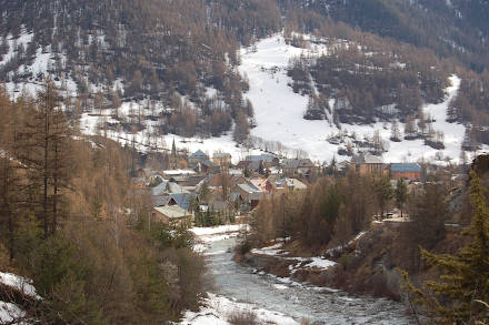 Une commune des Hautes-Alpes