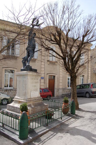 Le monument aux morts de <strong>Chatillon-en-Diois</strong>