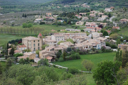 Un charmant village de Provence...