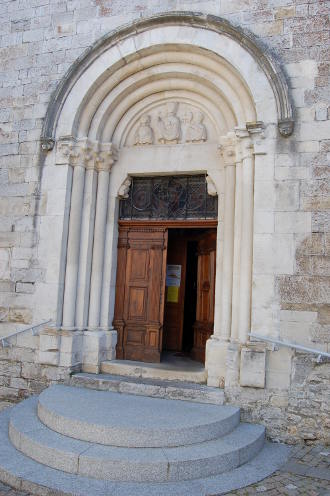 Fraicheur et église paroissiale