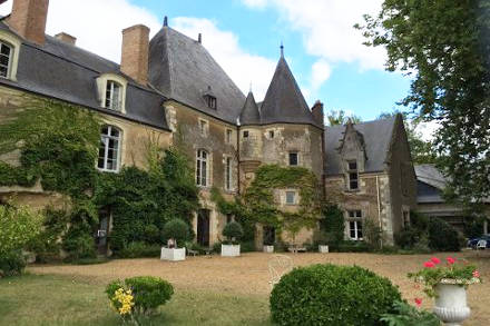 Le château de Bazouges