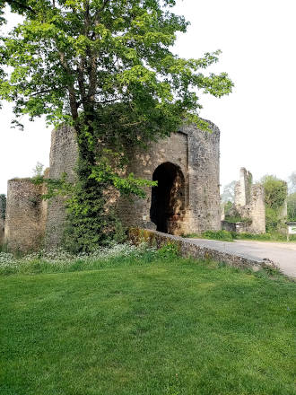 Elle ouvrait le château