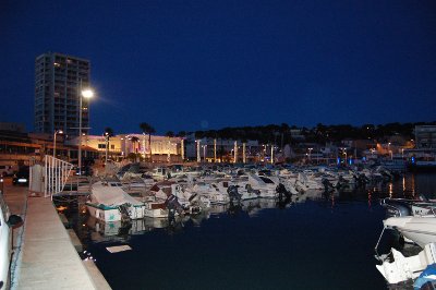 Balade nocturne sur le port