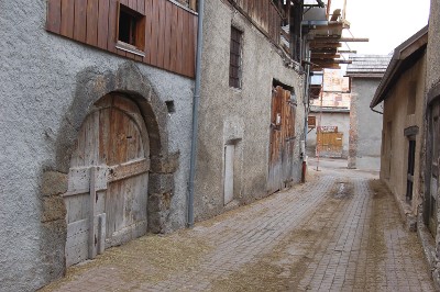 Commune de haute montagne et activités pastorales...