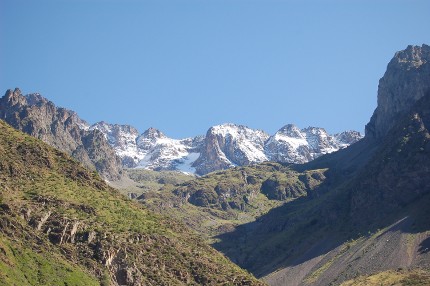 Face à nous, le massif de l'Olan