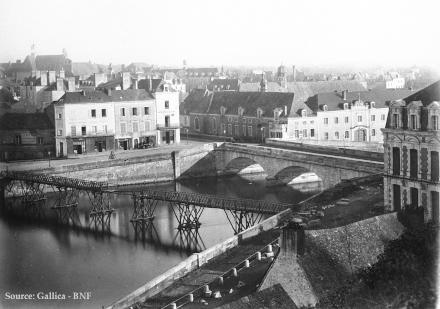 Ponts à Château-Gontier en 1873