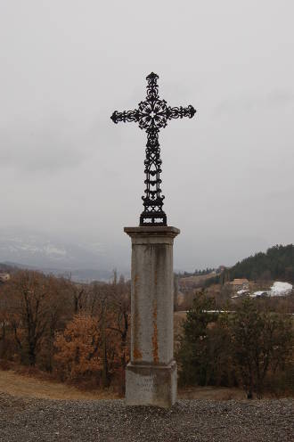 Brouillards et croix de chemin...