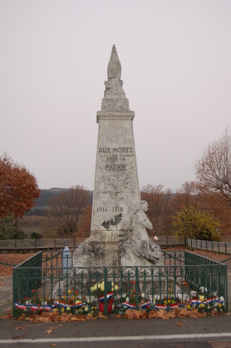 Le Monument aux Morts de Ganagobie (à Peyruis)
