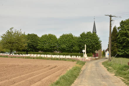 Arrivant au village...