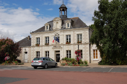 La mairie de l'Île-Bouchard