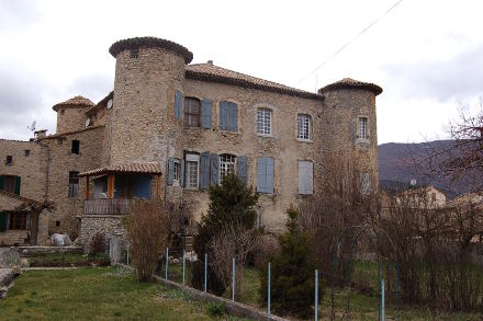 Le château de <strong>Lachau</strong>