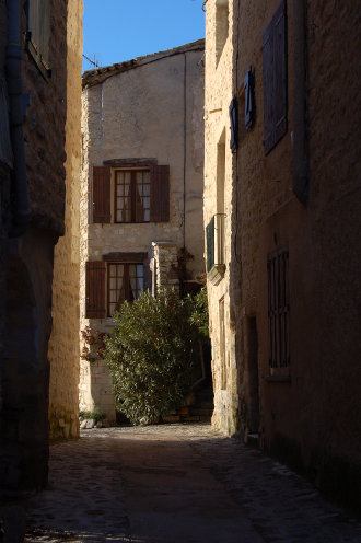 Balade au village de Lurs