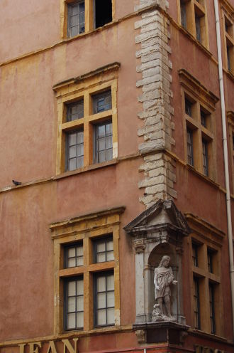 lyon-27