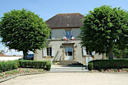 La mairie de Marigny