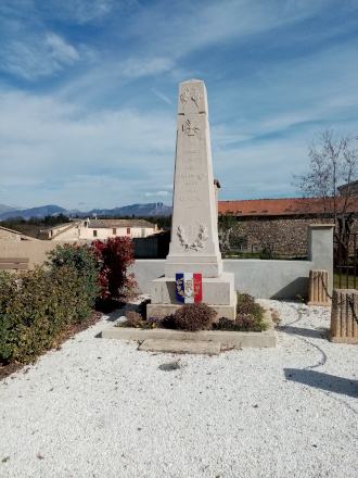 Le Monument aux Morts