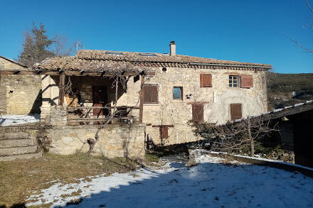 Bâtisse à Vaucluse Haut