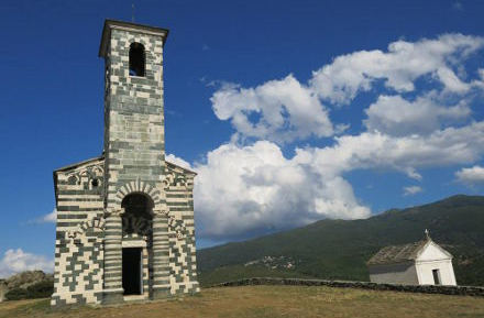 Saint Michel, église du XII°