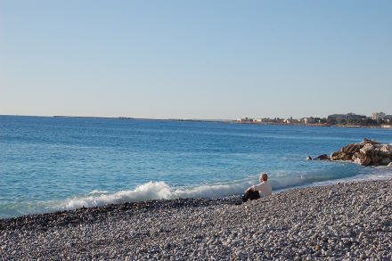 Il admirait la mer...