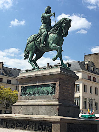 Jeanne d'Arc cavalière