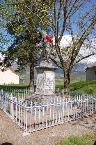 La monument aux morts...