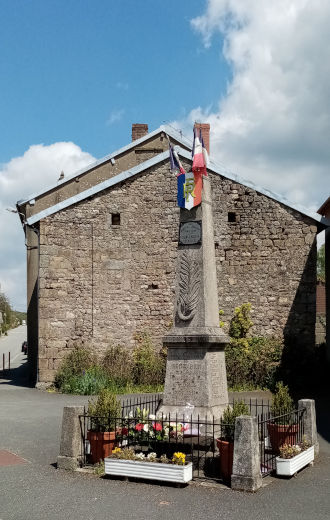 Le monument aux morts