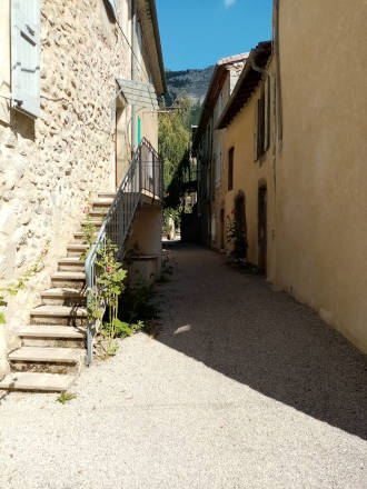 Par les ruelles