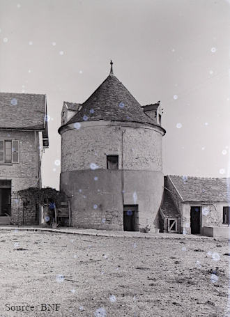 Ferme de Malassis: le colombier en 1948