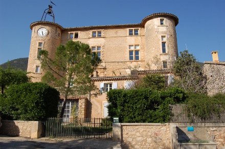 La Mairie de <strong>Rustrel</strong>