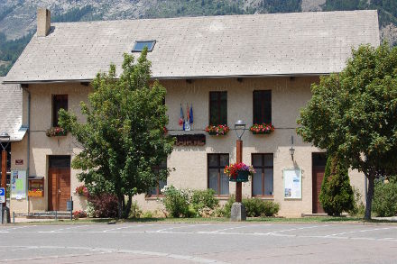 La mairie de St-Jean-St-Nicolas