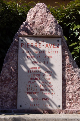 Un très lourd tribut pour un petit village...