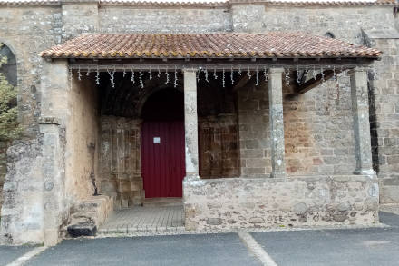 Le porche de l'Église