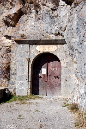 Les portes du fort Joubert.
