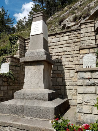 Le monument aux morts