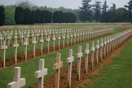Le cimetière de <strong>Douaumont</strong>