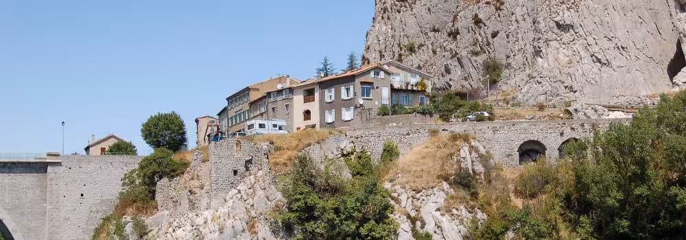 sisteron-2